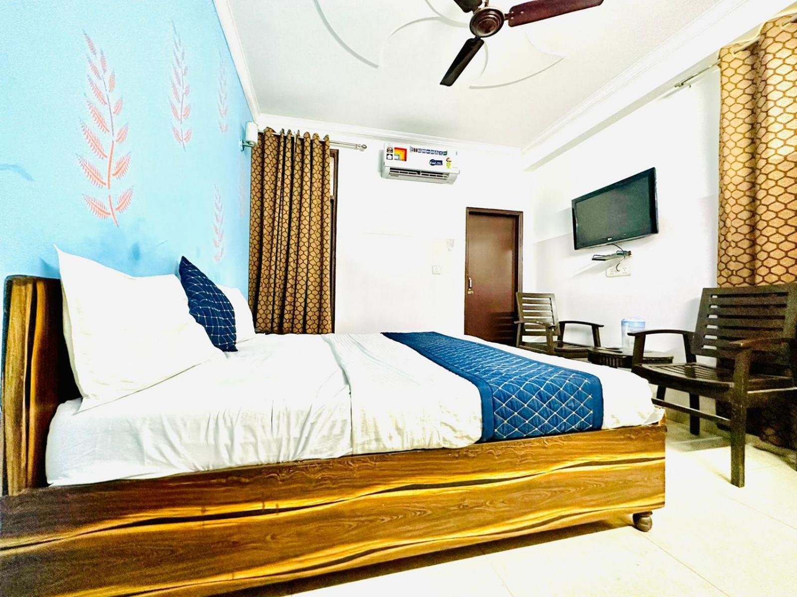 Hotel Galaxy Inn Near Delhi International Airport New Delhi Exterior photo