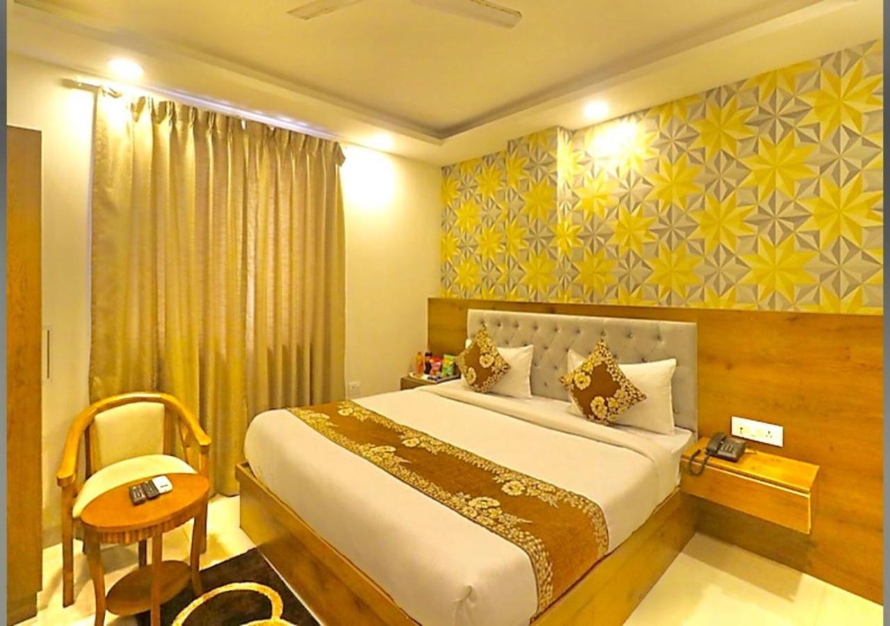Hotel Galaxy Inn Near Delhi International Airport New Delhi Exterior photo